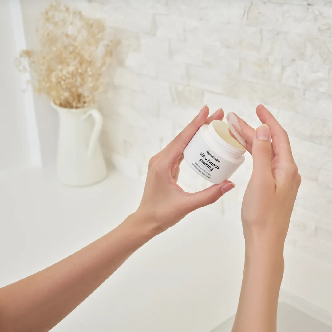 SILKY HANDS PEELING rankų šveitiklis su jūros druska ir natūraliais aliejais