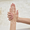 SILKY HANDS PEELING rankų šveitiklis su jūros druska ir natūraliais aliejais