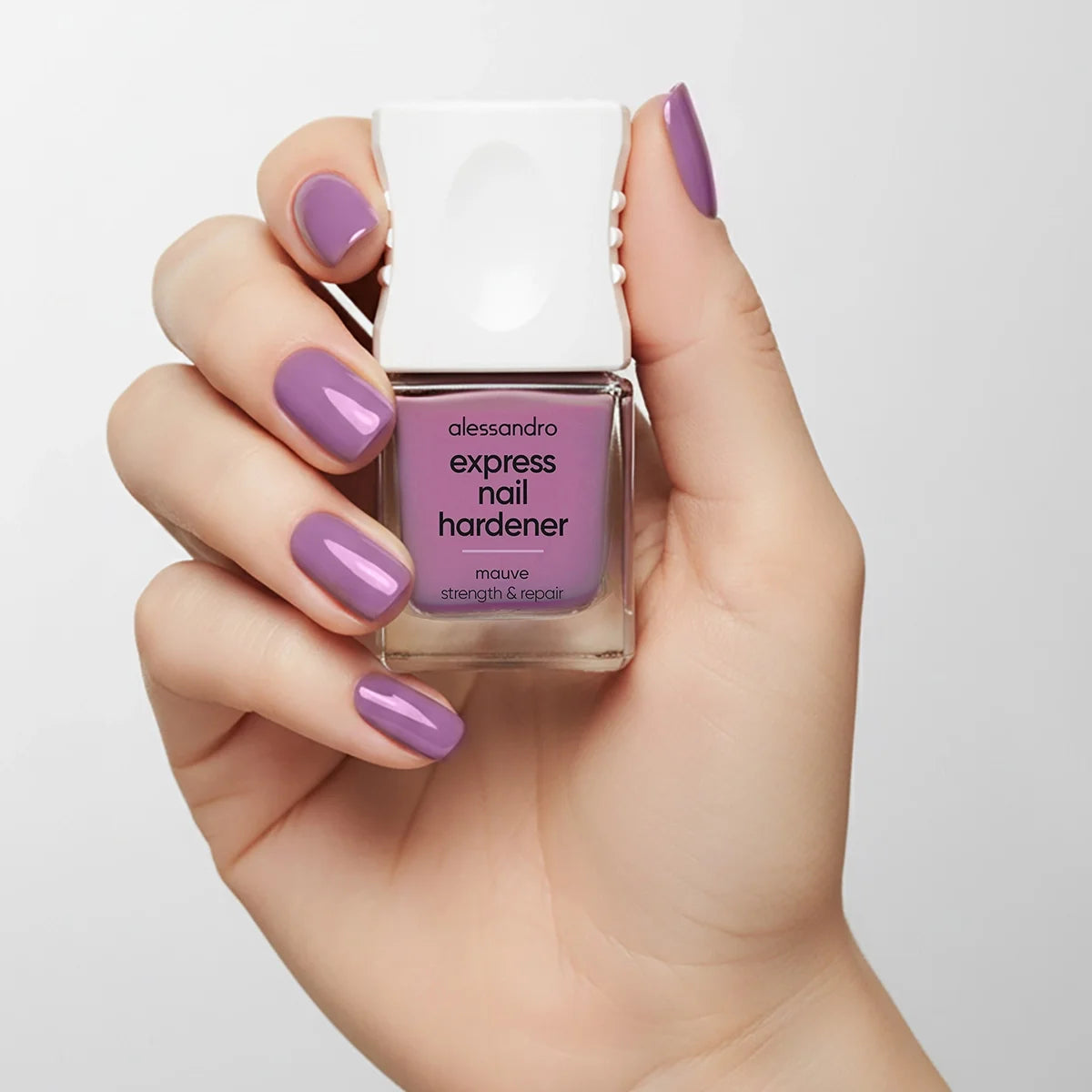 EXPRESS MAUVE Nagus stiprinanti priemonė