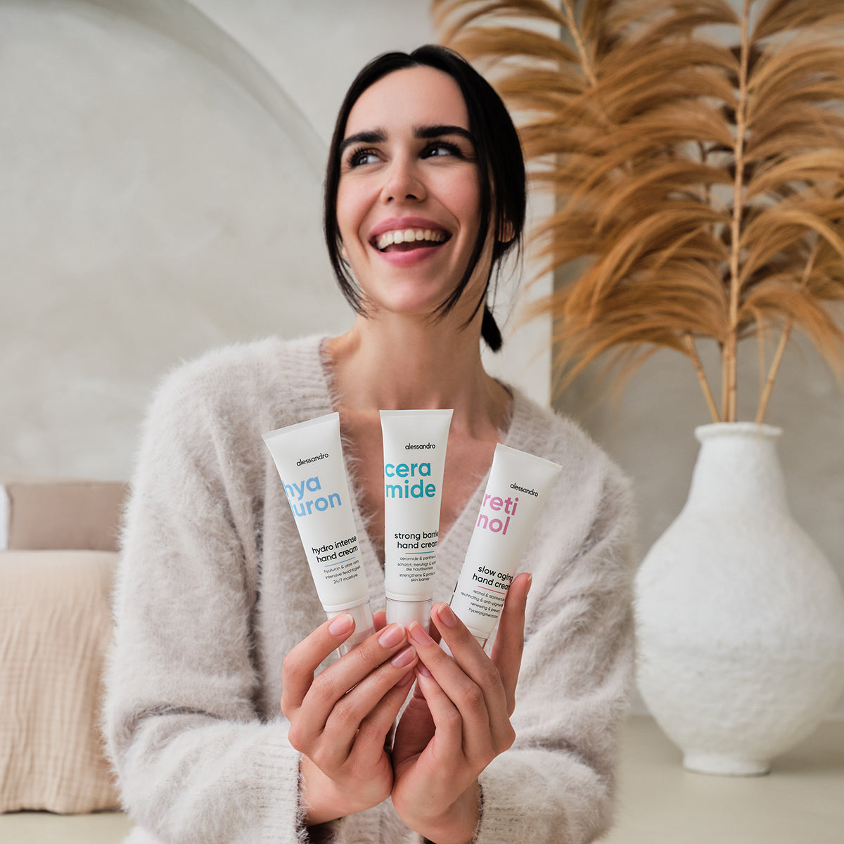 HYALURON HYDRO INTENSE rankų kremas su hialuronu ir aloe vera